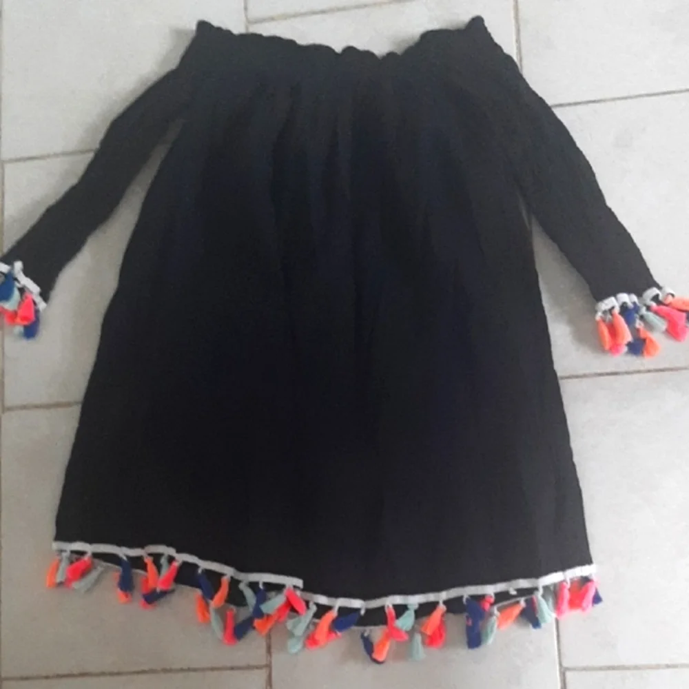 COTTON💐Cute Off Shoulder with Colorful Tassels Size Medium - Picture 3 of 7